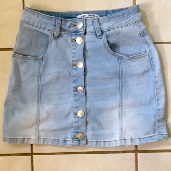 HIGH WAISTED DENIM MINI SKIRT - Picture 3 of 7